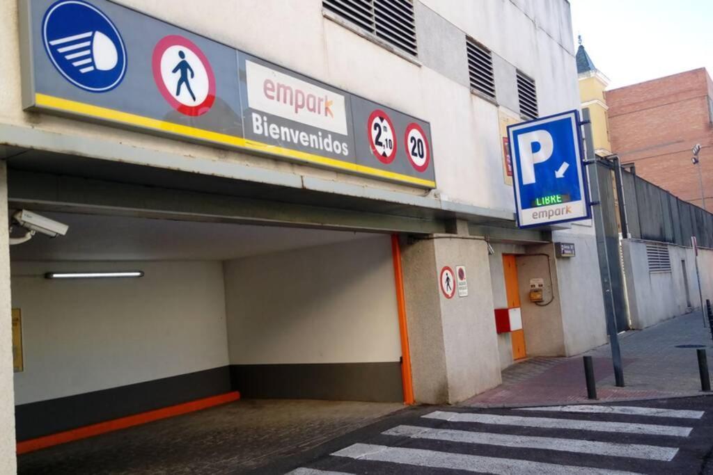 Magnifico Apartamento Tipo Duplex En Triana Sewilla Zewnętrze zdjęcie