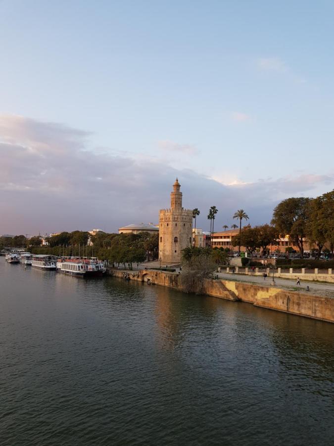 Magnifico Apartamento Tipo Duplex En Triana Sewilla Zewnętrze zdjęcie